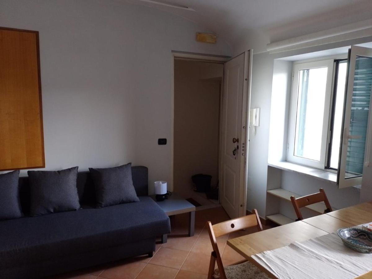 Uno Sguardo Sui Tetti Apartment Napoli Bagian luar foto