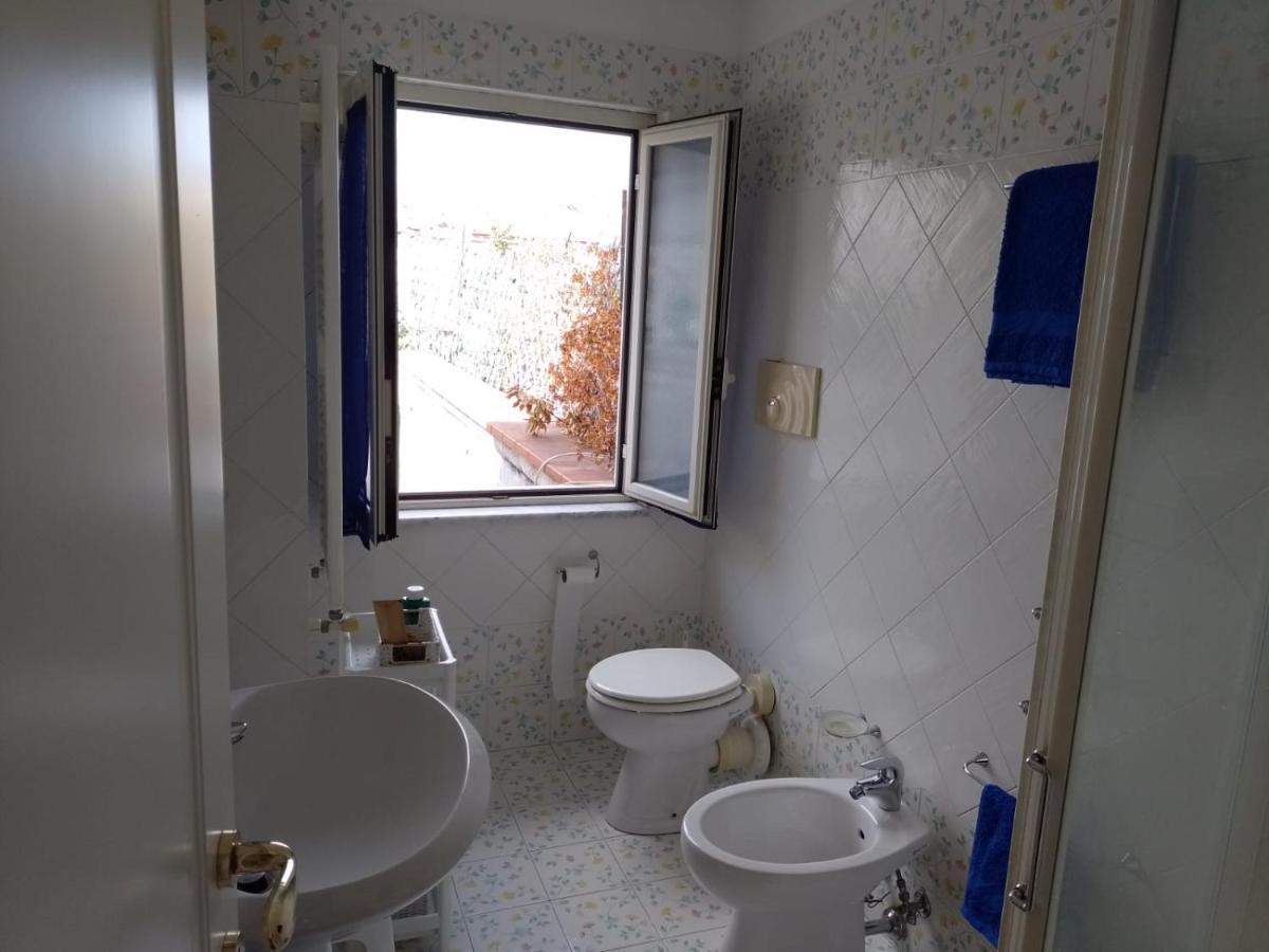 Uno Sguardo Sui Tetti Apartment Napoli Bagian luar foto